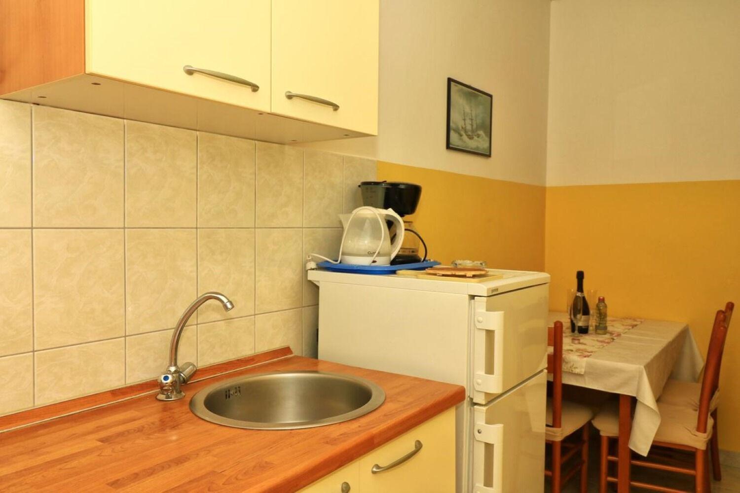 Apartments Slavica - Free Parking Jezera Bagian luar foto