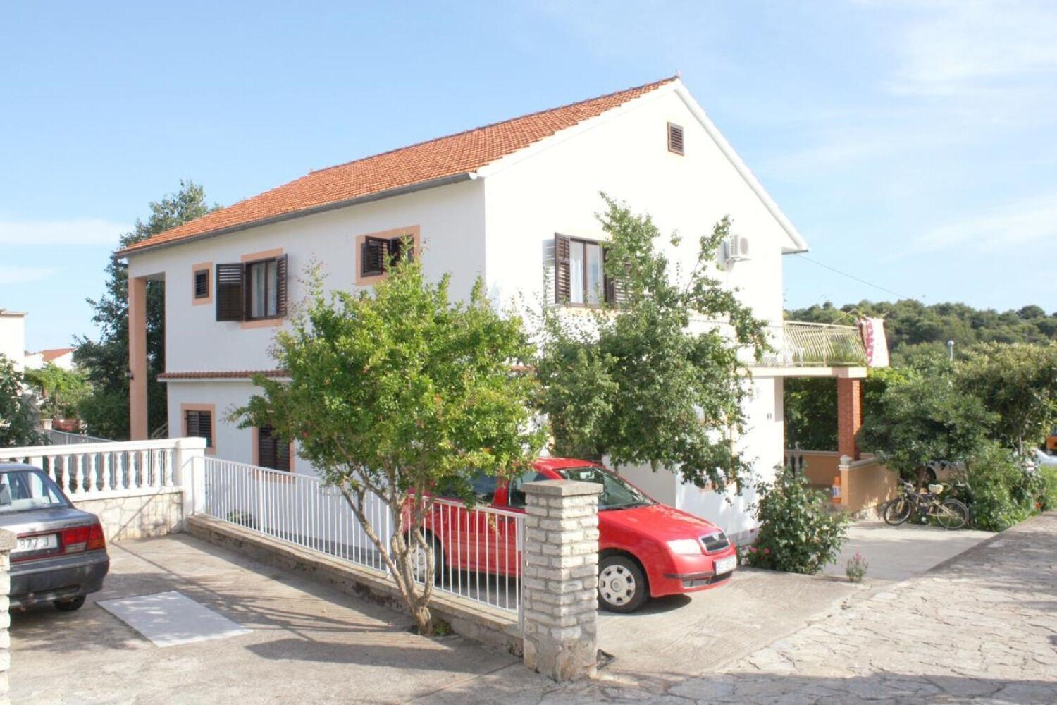 Apartments Slavica - Free Parking Jezera Bagian luar foto